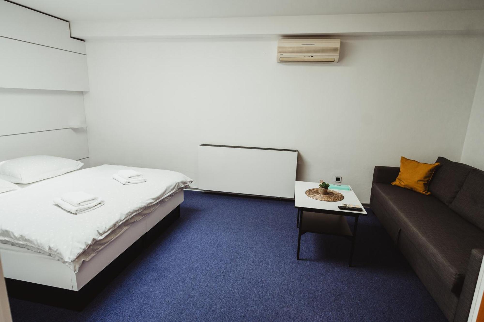 Hotel U Racka Ostrožská Nová Ves Exterior foto