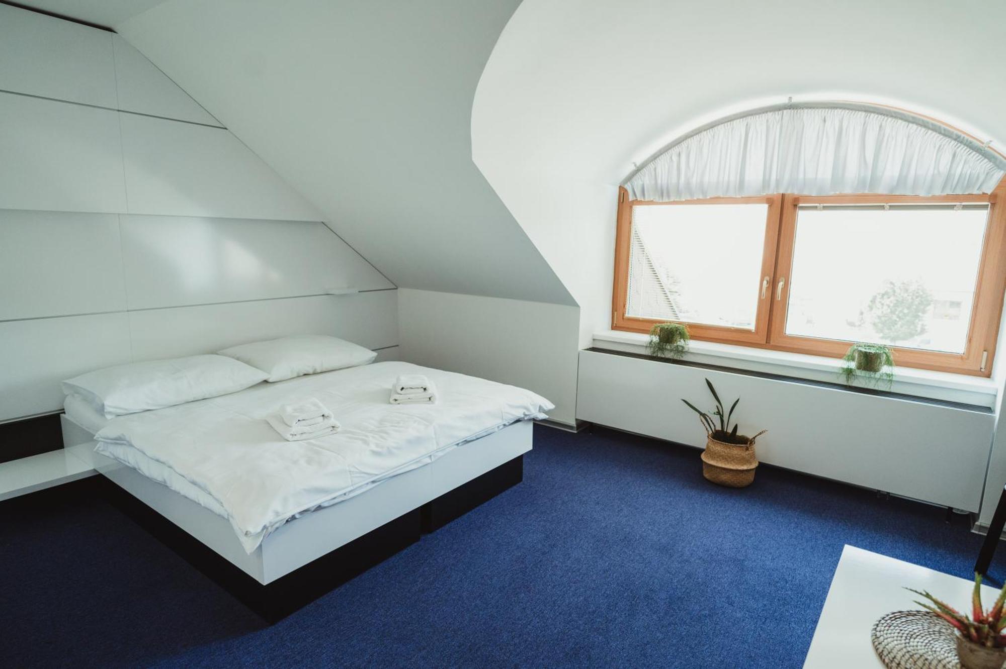 Hotel U Racka Ostrožská Nová Ves Exterior foto